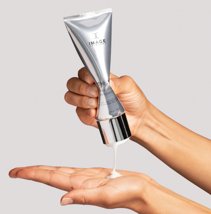 Image the MAX™ Steam Cell Facial Cleanser